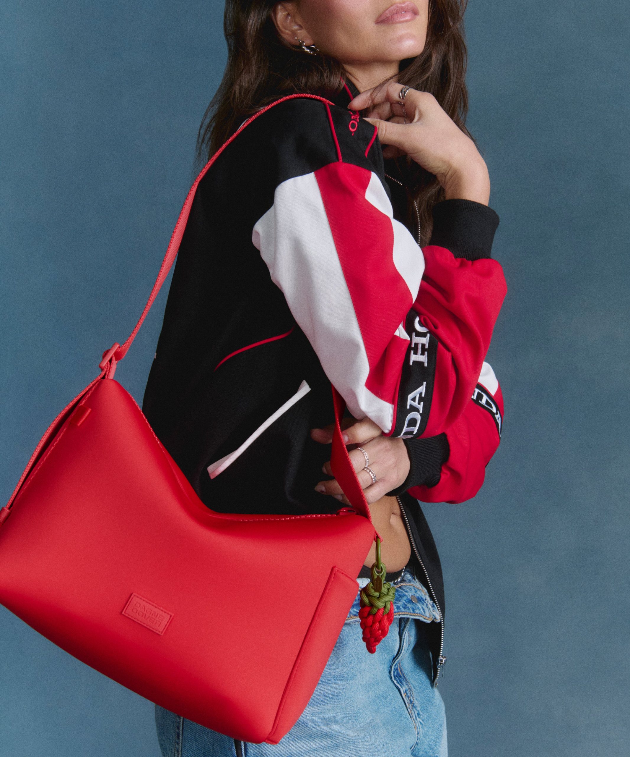 Rue Shoulder Bag in Cherry - Image 6