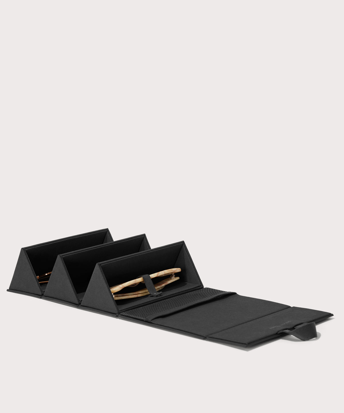 Remi Glasses Case in Onyx - Image 7