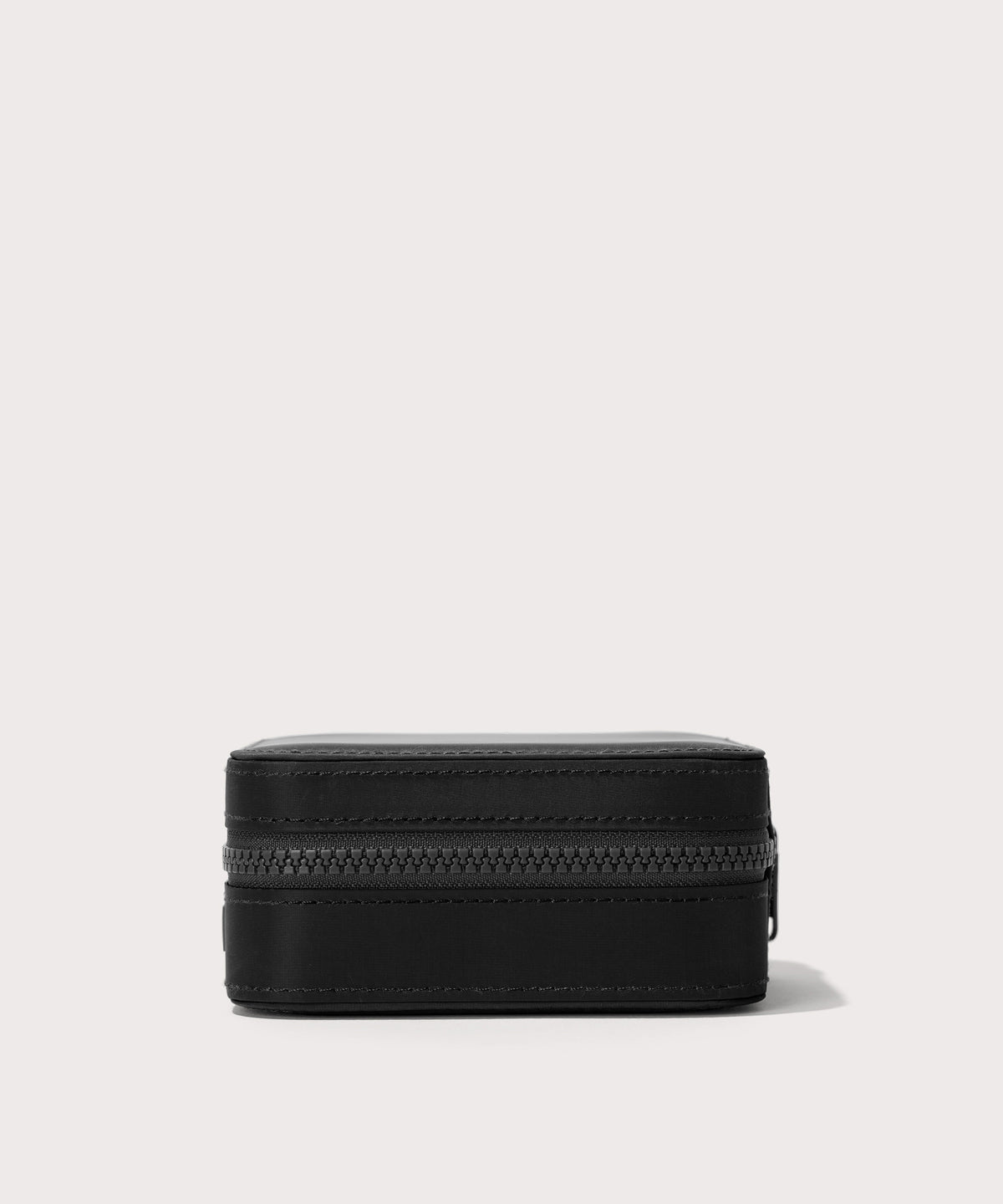Frankie Jewelry Case in Onyx. Large - Image 8